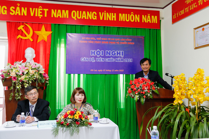 HOI NGHI CAN BO VIEN CHUC NAM 2021 01